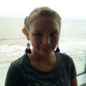 Meet your Posher, Ella